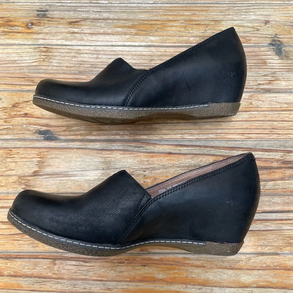 Dansko Liliana Black Wedge Loafer Size EUR 35 US 5 - Picture 8 of 16